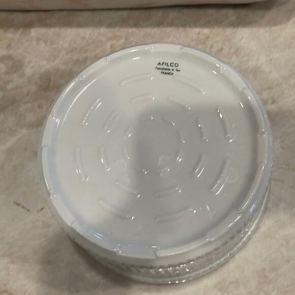 Apilco France Soufflé baking dish 7-3/4” - Picture 6 of 11